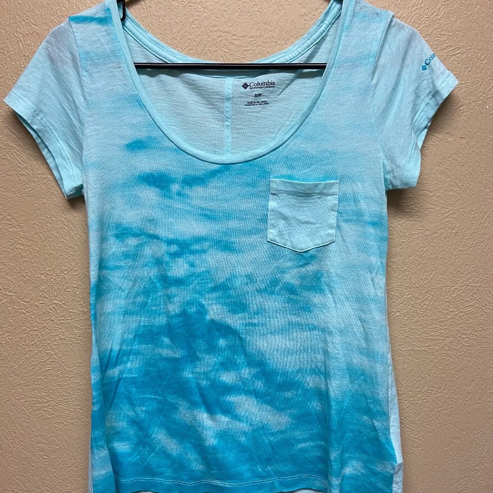 Columbia Tie Dye t-shirt with pocket